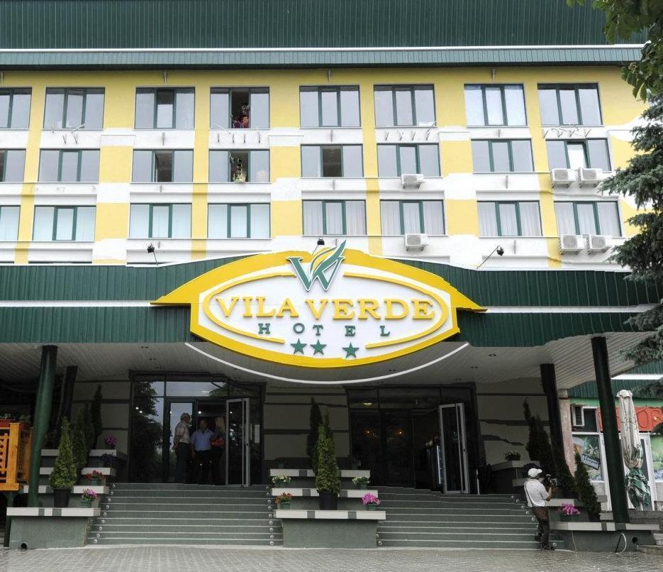 Vila Verde Hotel Ungheni Ngoại thất bức ảnh